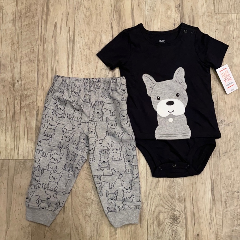 Carter’s infant clothes